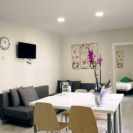 Apartamentos Logrono Centro Exteriör bild