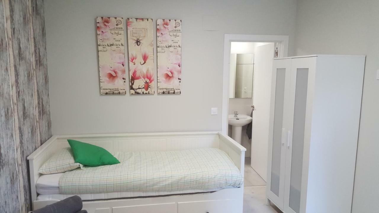 Apartamentos Logrono Centro Exteriör bild