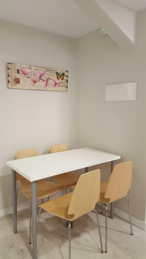 Apartamentos Logrono Centro Exteriör bild