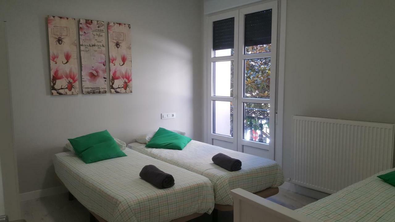 Apartamentos Logrono Centro Exteriör bild