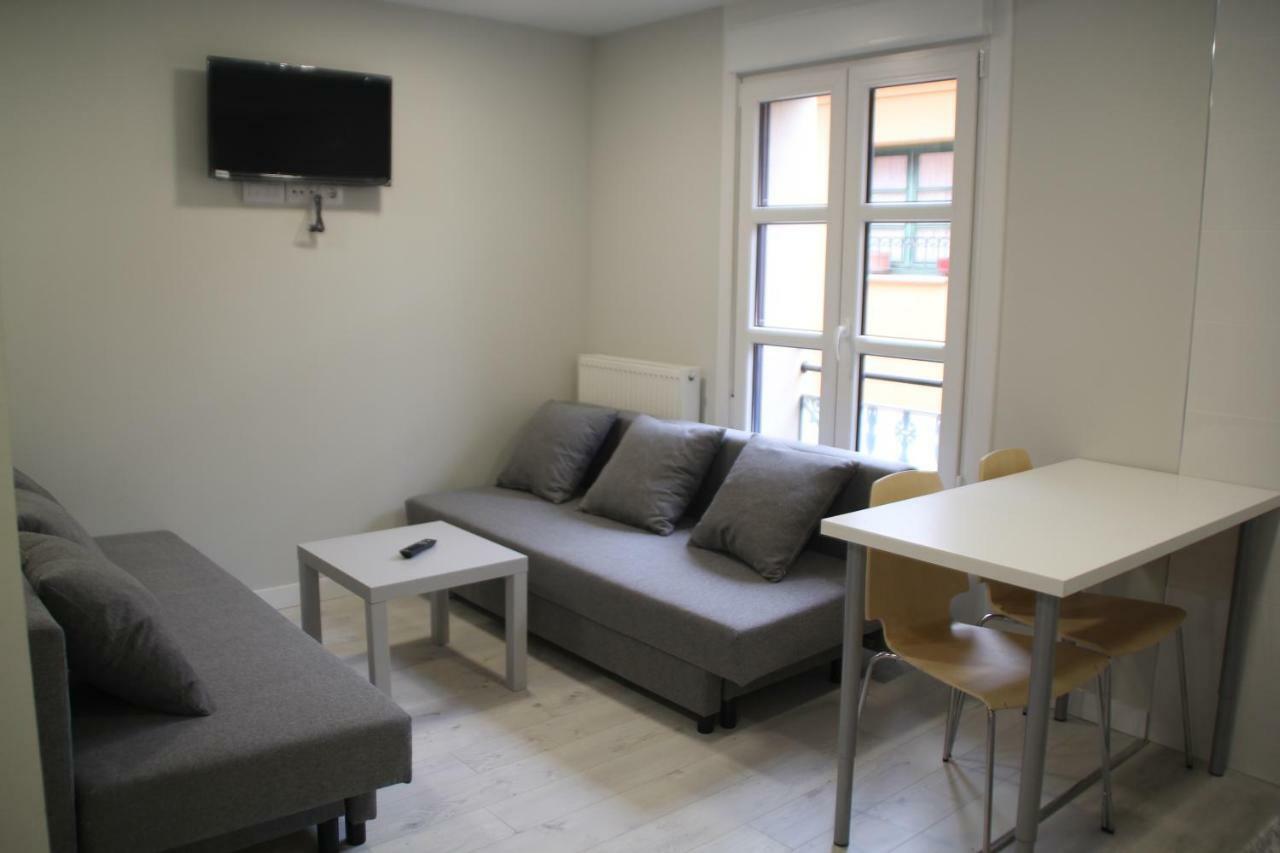 Apartamentos Logrono Centro Exteriör bild