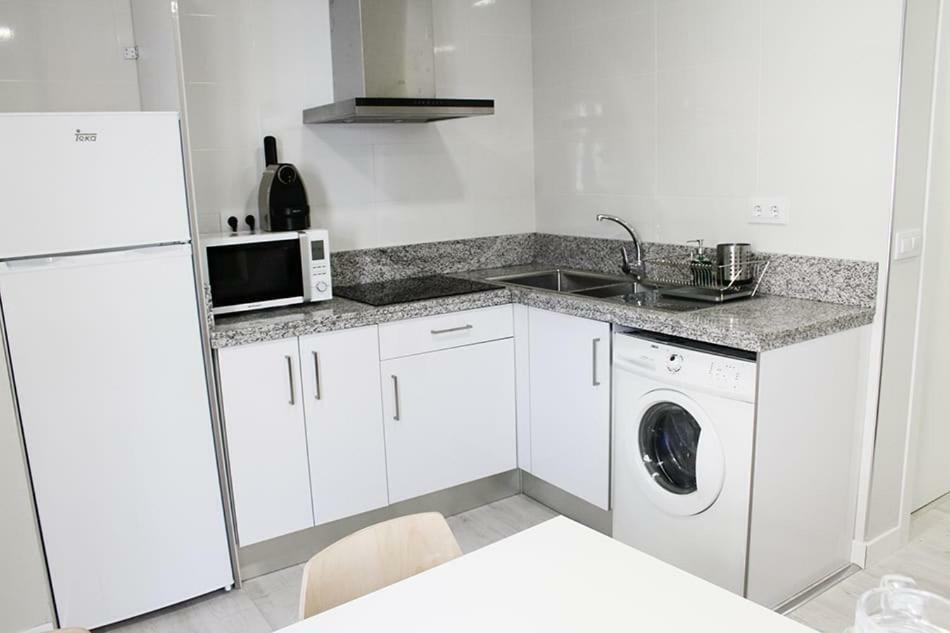 Apartamentos Logrono Centro Exteriör bild